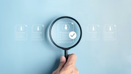 HR recruitment concept showing job search and hiring process, illustrating the risks of conditional job offers and withdrawn offers for senior executives navigating new roles.