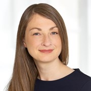 Sara van der Pas lawyer photo